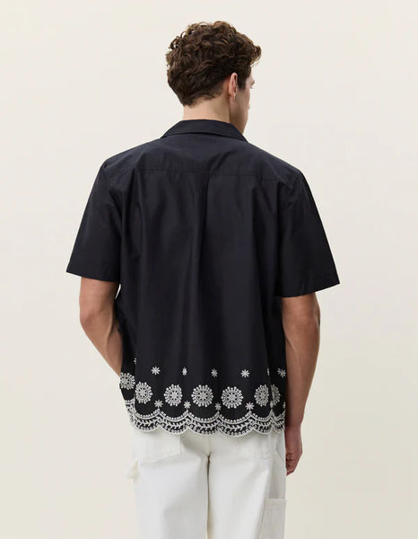 Les Deux Border Embroidery S/S Shirt - Tap Shoe Black