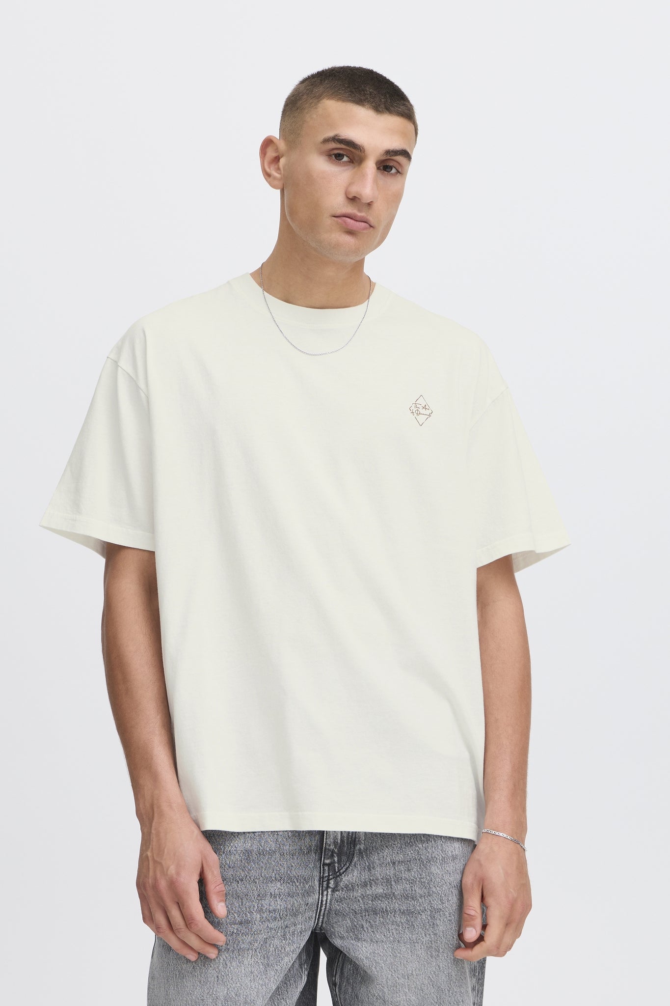 !Solid Sdrobyn Tee - White