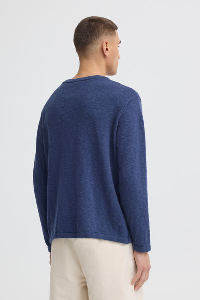 !Solid Sdustin Pullover - Naval Academy Blue