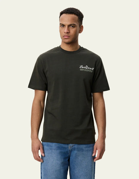 Les Deux Rural Tee - Rosin Green