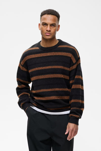 Matinique Masweatio 73 Striped Knit - Pirate Black