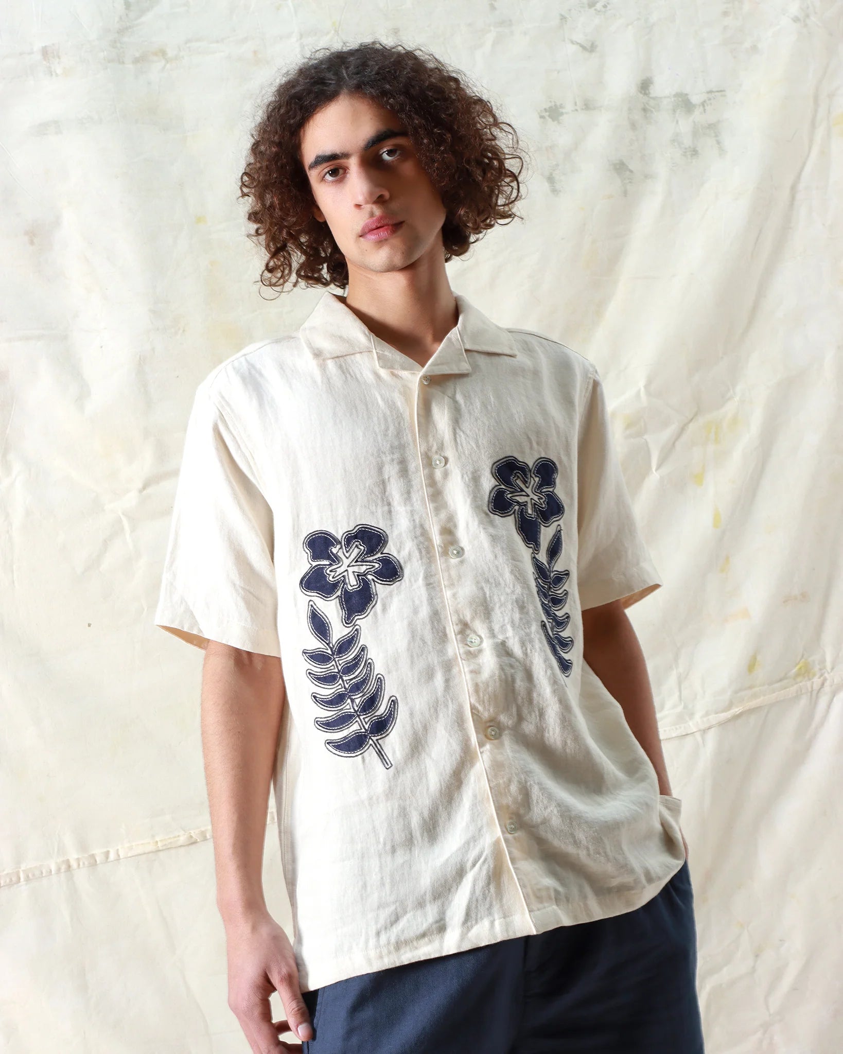 Far Afield Stachio Linen S/S Shirt - Floral Flock/Snow White