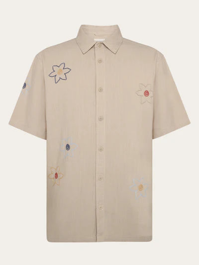 Knowledge Cotton Apparel S/S Breeze Comfort Embroidery Shirt - Light Feather Grey