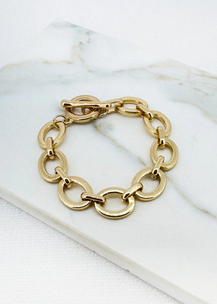 Envy Jewellery - Large Gold Oval Link T-Bar Bracelet
