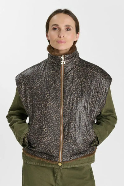 Le Temps des. Cerises - Fauve Gilet - Animal Print