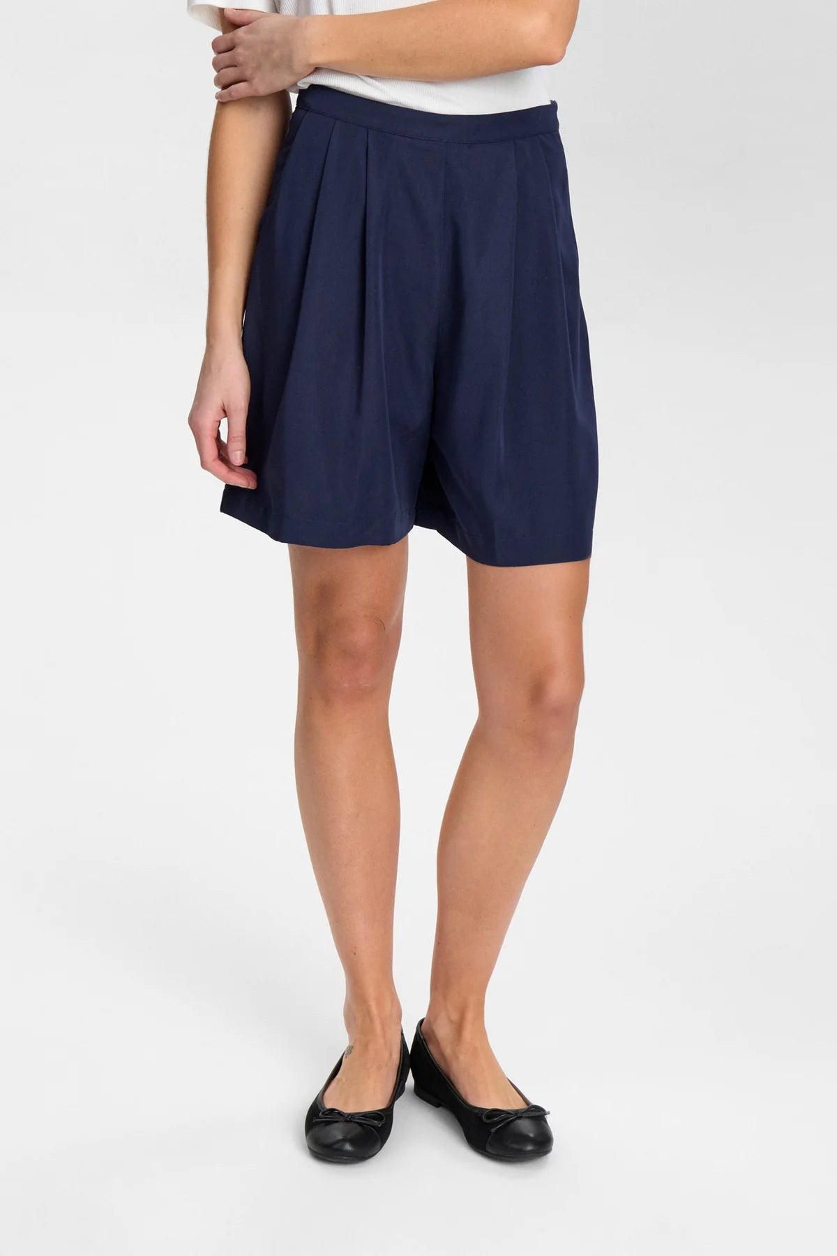 Numph - Nusummer Shorts - Dark Sapphire