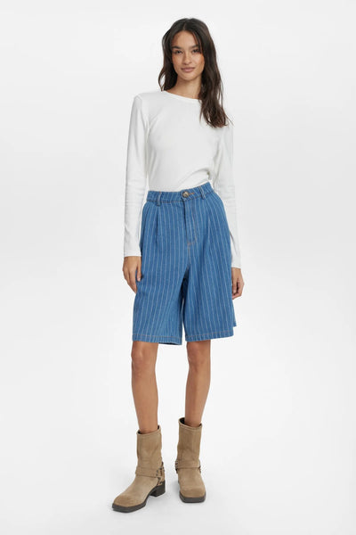 Numph - Nulucie Shorts - Dark Blue Denim Stripe