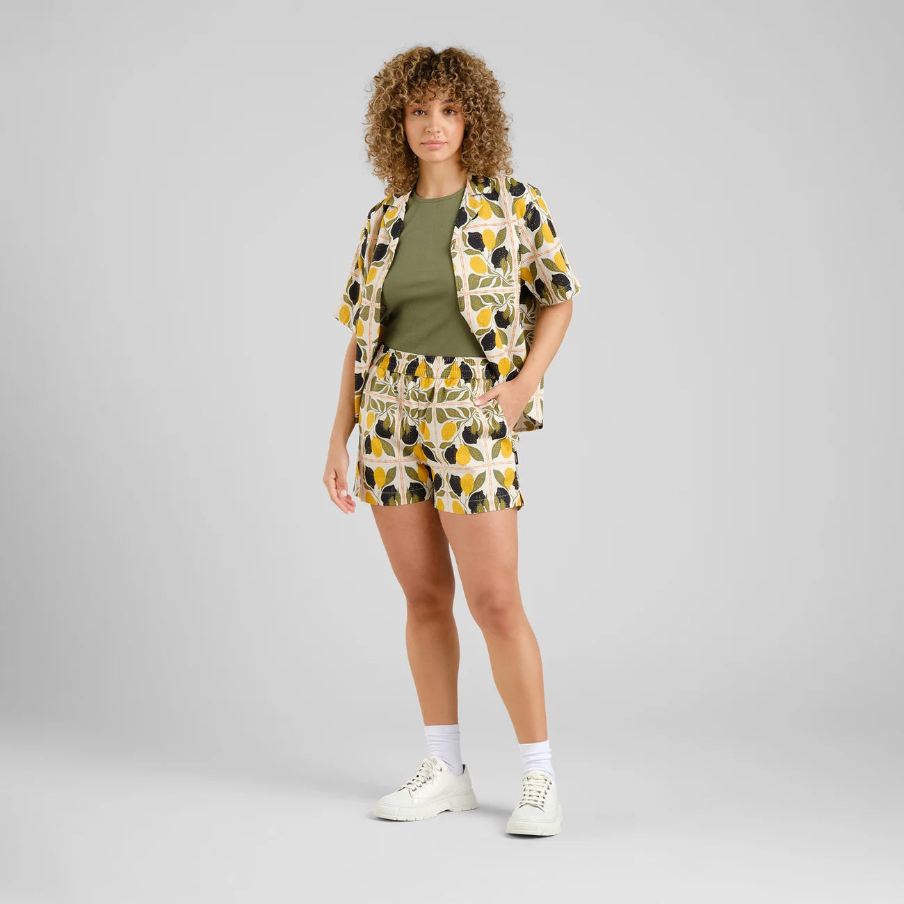 Dedicated - Aspudden Shorts - Lemon Tiles