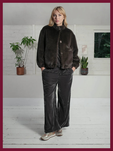 Nooki - Aubrey Faux Fur Jacket - Khaki