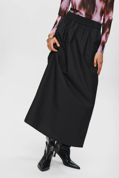 Numph - Nujuny Long Skirt - Caviar