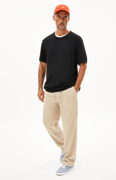 Armendangels Erwaan Lino S/S Sweater - Black