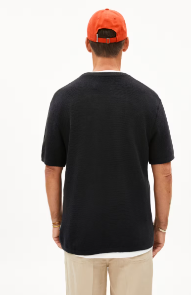 Armendangels Erwaan Lino S/S Sweater - Black