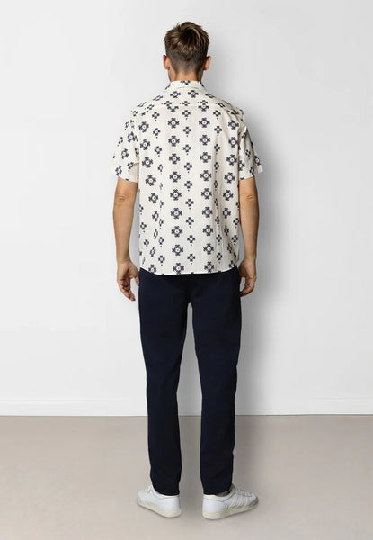 Clean Cut Copenhagen S/S Tommy Shirt - Ecru/Navy