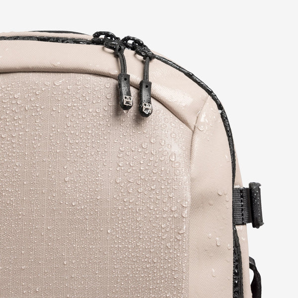 Stubble & Co. Hybrid 20l Backpack - Sand