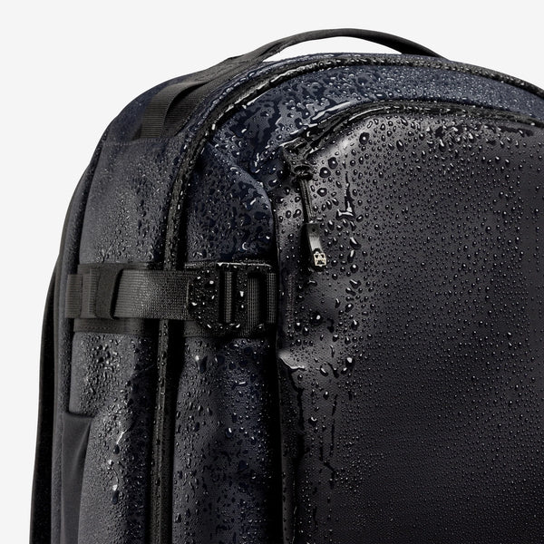 Stubble & Co. Hybrid Backpack 30l - Midnight Blue