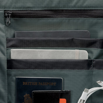 Stubble & Co. Rolltop 20l Backpack - Midnight