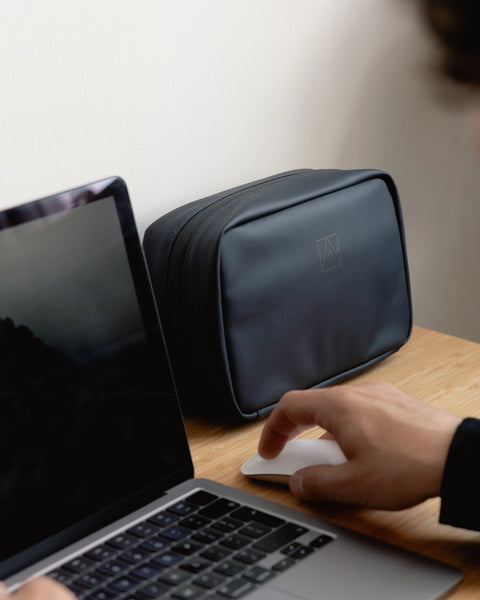 Stubble & Co. Tech Bag - Midnight Blue